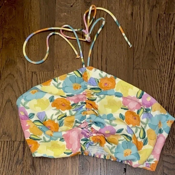 Zara Floral Halter Tie top - Picture 3 of 8